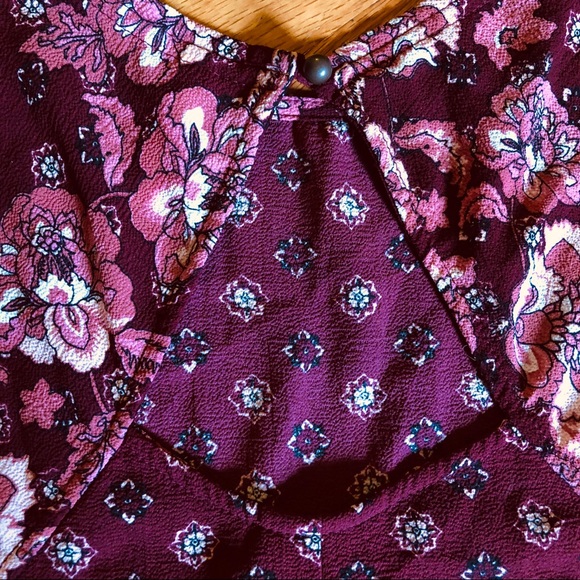 Xhilaration | Floral Boho Top Keyhole Back - Picture 5 of 6